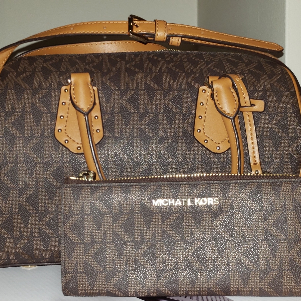 Micheal Kors Handbag